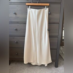 Zara Elegant Cream Maxi Midi Skirt size Small Ecru NWT